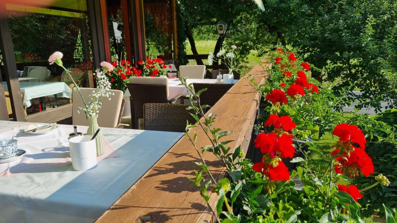 Kraners Alpenhof Bio Bed And Breakfast Pension Weissensee Dış mekan fotoğraf