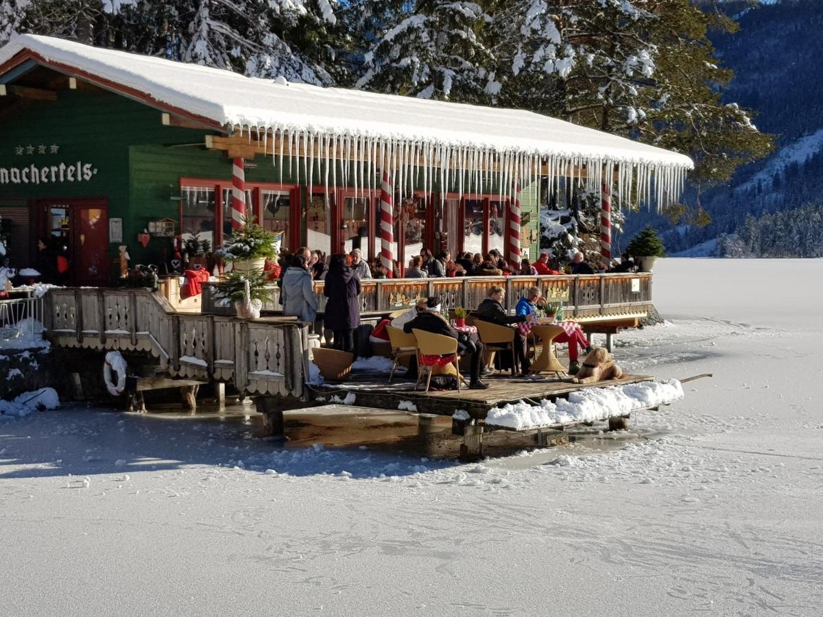 Kraners Alpenhof Bio Bed And Breakfast Pension Weissensee Dış mekan fotoğraf