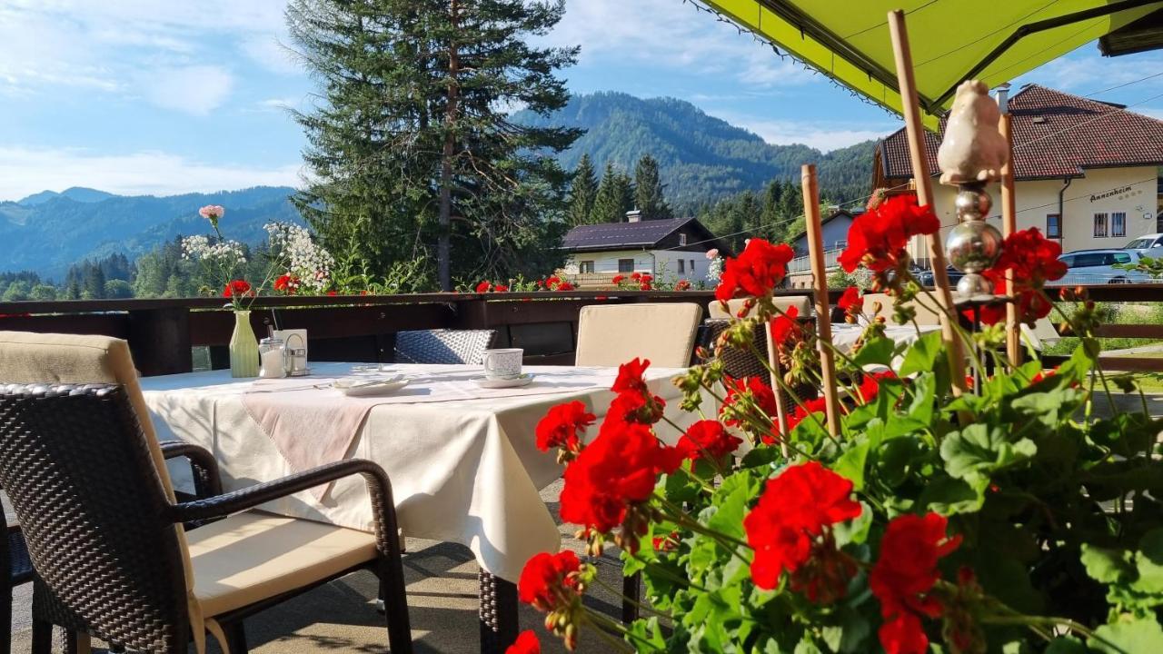 Kraners Alpenhof Bio Bed And Breakfast Pension Weissensee Dış mekan fotoğraf