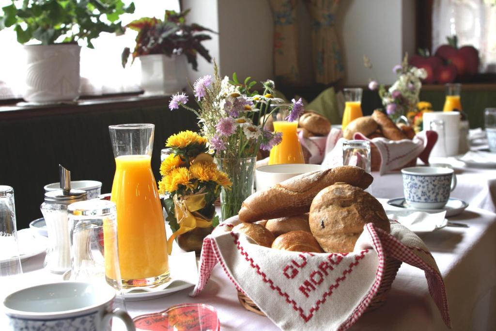 Kraners Alpenhof Bio Bed And Breakfast Pension Weissensee Dış mekan fotoğraf